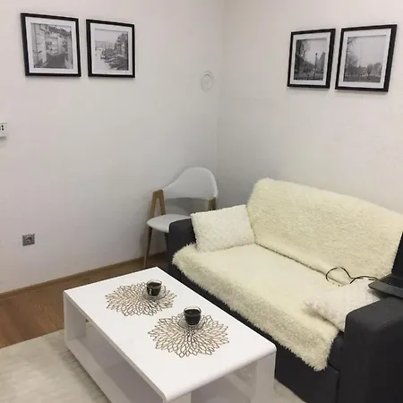 Dino Apartamento SJJ