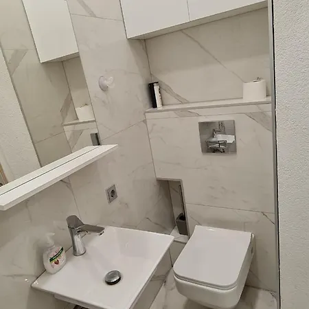 Dino Apartamento